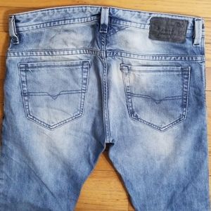 NWOT 32x32 Diesel Thavar Slim-Skinny Jean